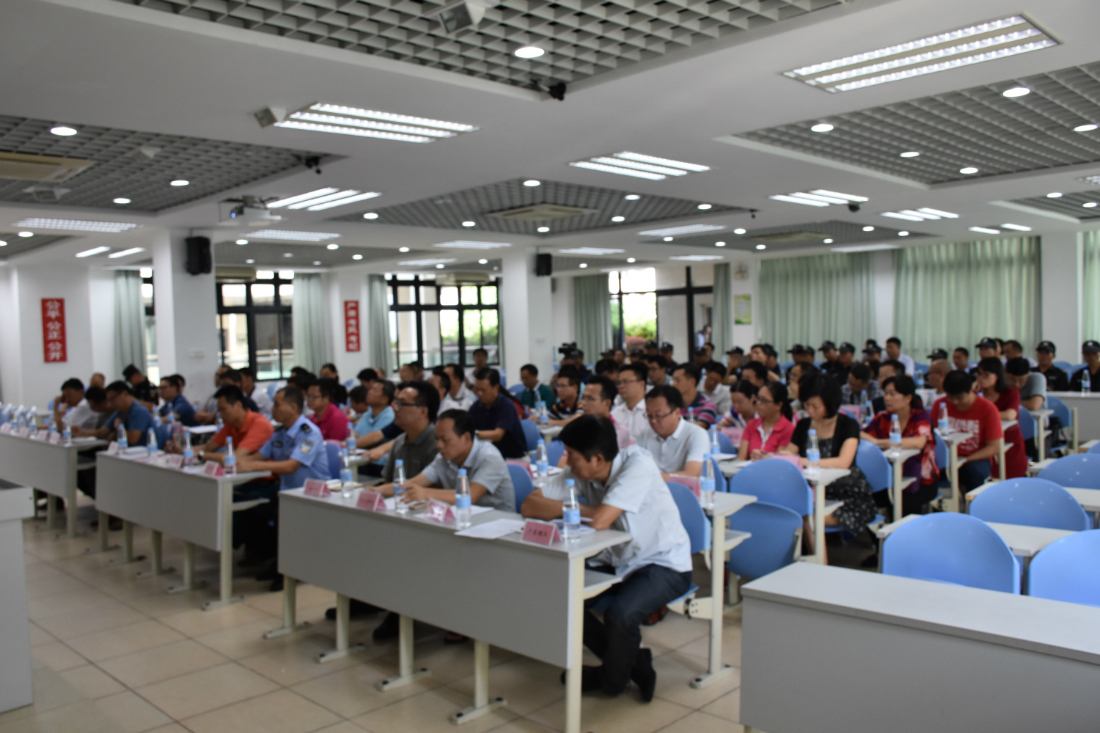 市校園反恐防暴知識培訓及實操演習專題匯報